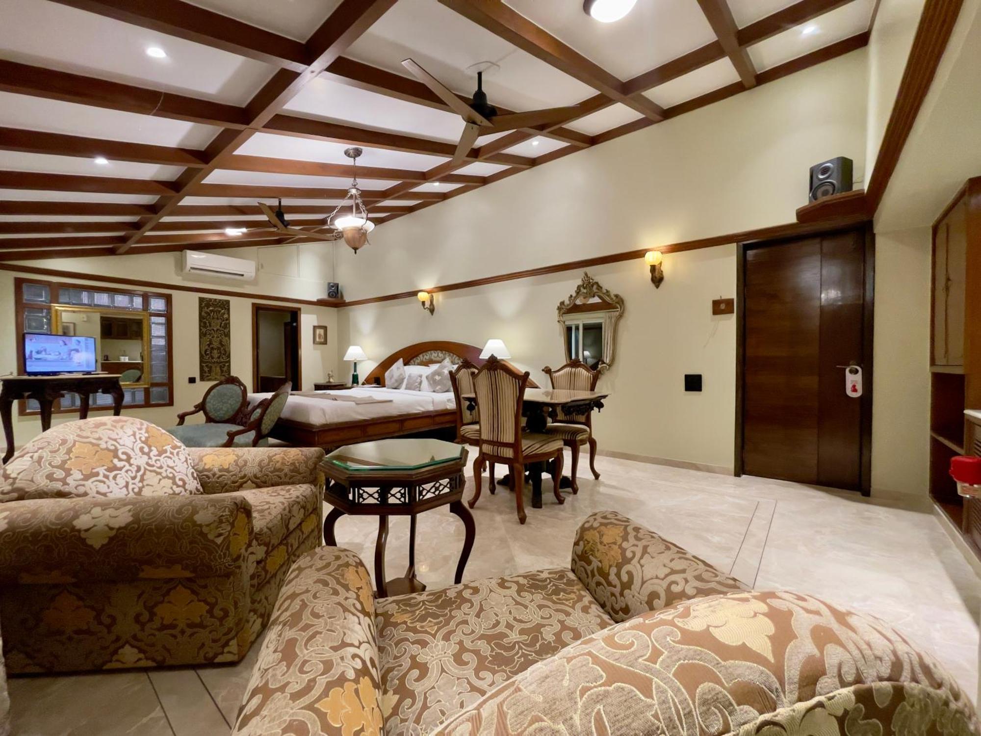 Ramsukh Resorts And Spa Mahābaleshwar Buitenkant foto